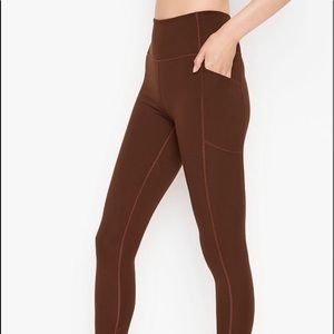Victorias secret Flow On Point Essential High Rise Pocket Legging size 10